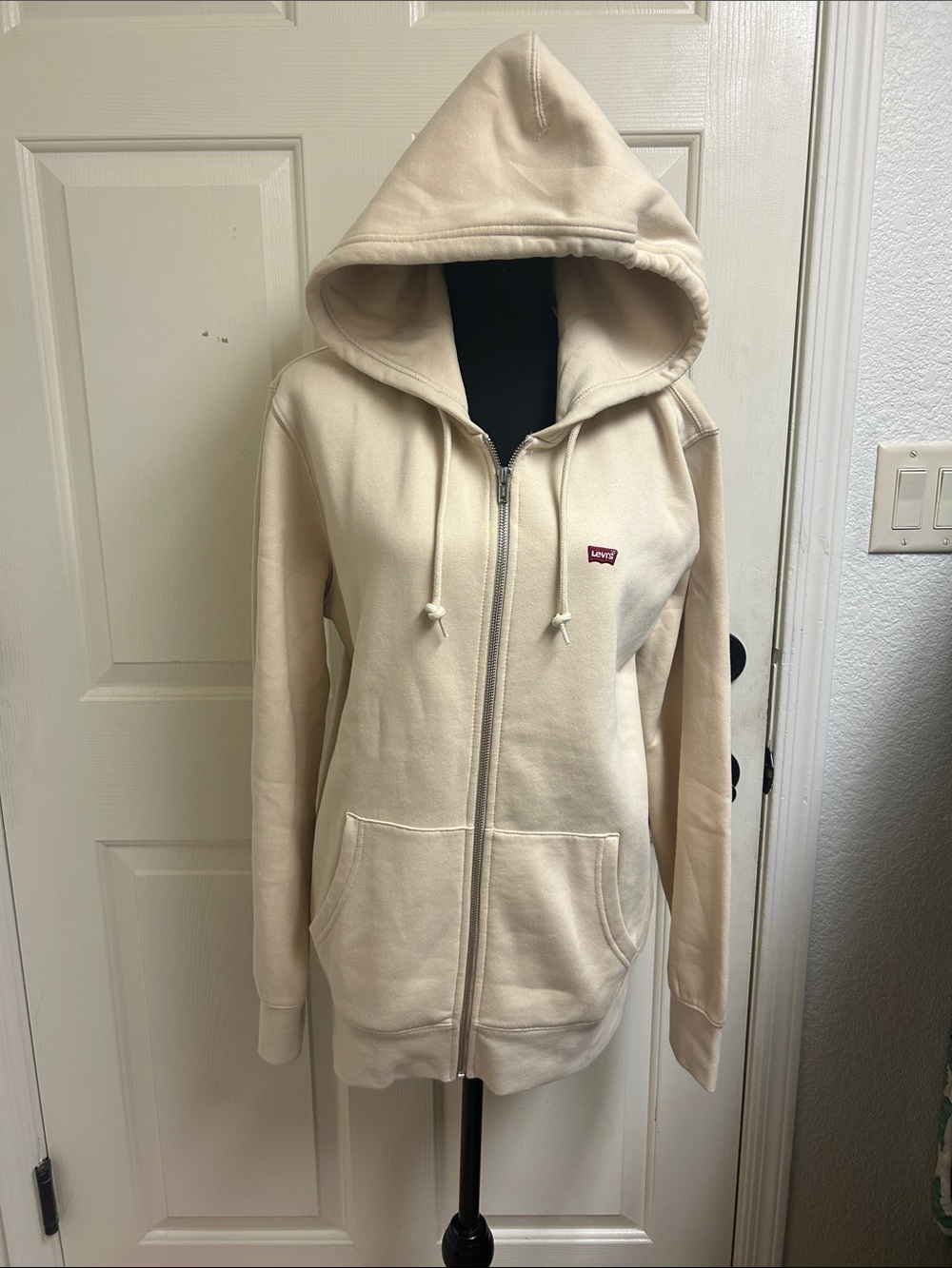 Levi's Original Zip-Up Hoodie in a beige fog color, Size Medium, EUC
